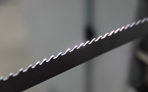 涪陵双金属带锯条产生切削噪音的原因具体有哪些？